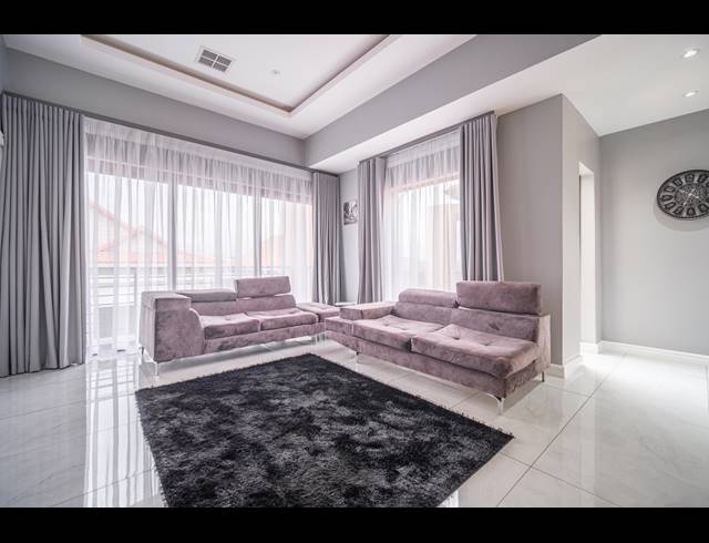 3 BEDROOM HOUSE FOR SALE IN IZINGA RIDGE